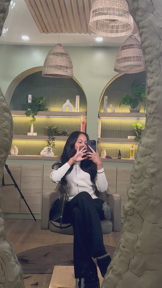 Premium Weft Extensions - Wavy 3 Bundles